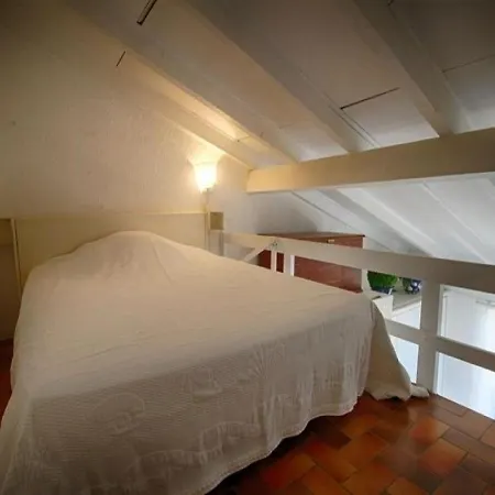 Appartement Location Lumio, 1 Piece, 2 Personnes *